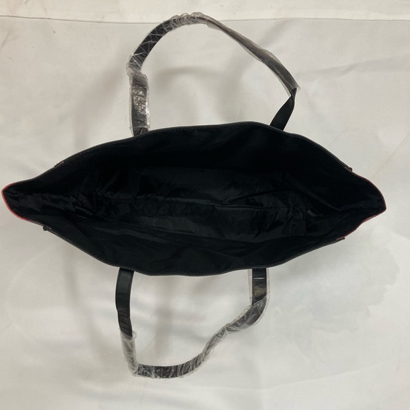 New Victoria's Secret Plaid Tote O/S - Picture 5 of 9